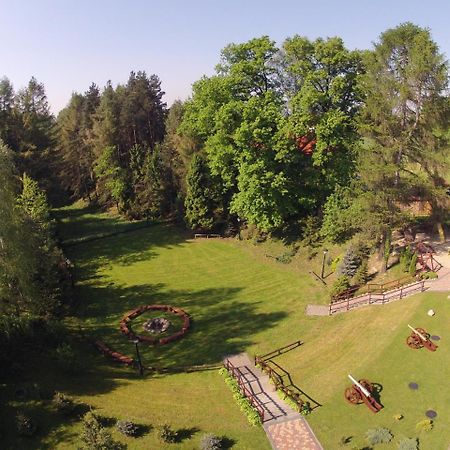 Zajazd Zlota Iglica Pogrzebien Extérieur photo